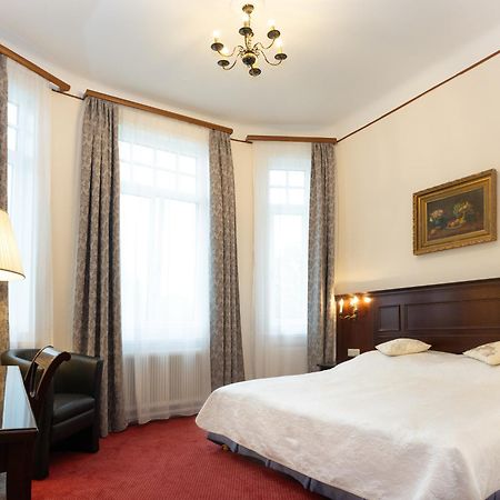 Hotel Viktoria Schoenbrunn Wina Bagian luar foto