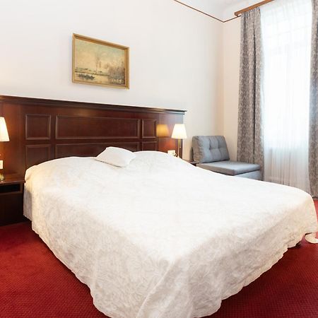 Hotel Viktoria Schoenbrunn Wina Bagian luar foto